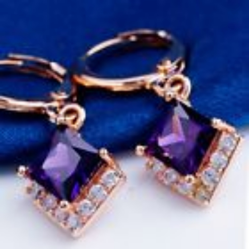 😍 GOLD PLATED PURPLE CZ Earrings😍